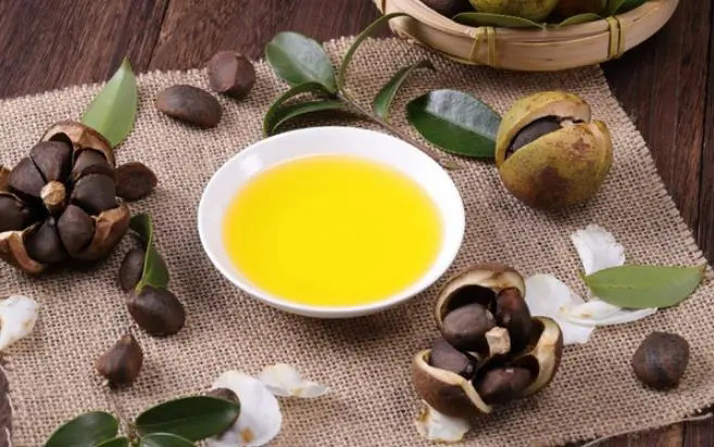 喝油茶面有何好處?主要好處是清熱解毒,止渴消暑適宜人群
